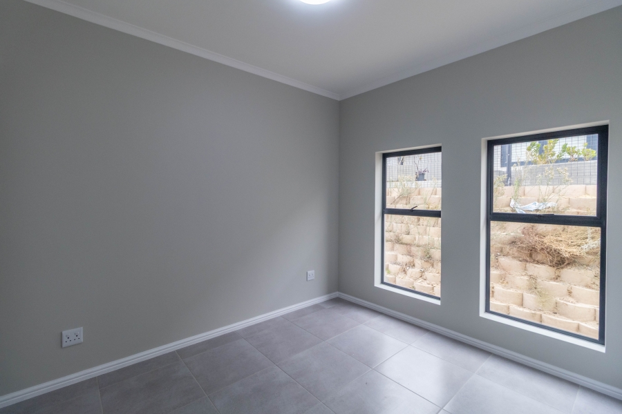 3 Bedroom Property for Sale in Aan de Wijnlanden Western Cape